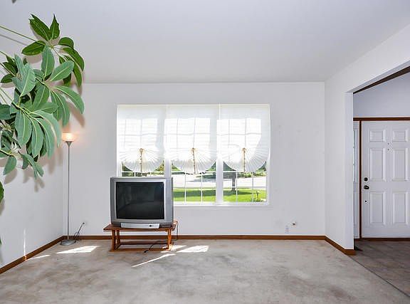 5th image of 1478 S Dalton Ct