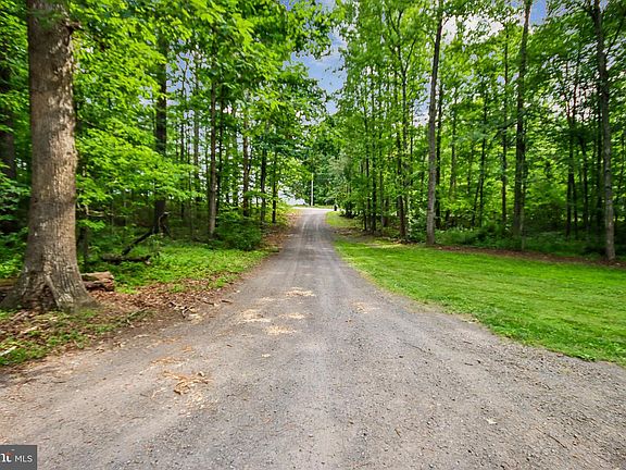 3rd image of 10309 Dutch Hollow Rd