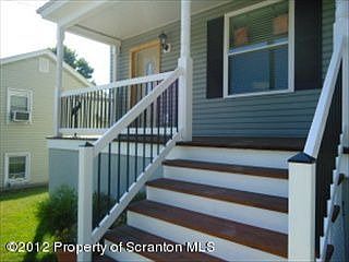 2nd image of 256 Hollister Ave