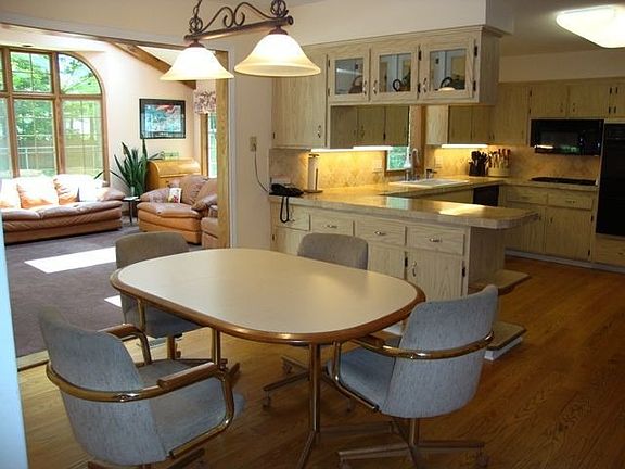 5th image of 3909 Beechmont Trl