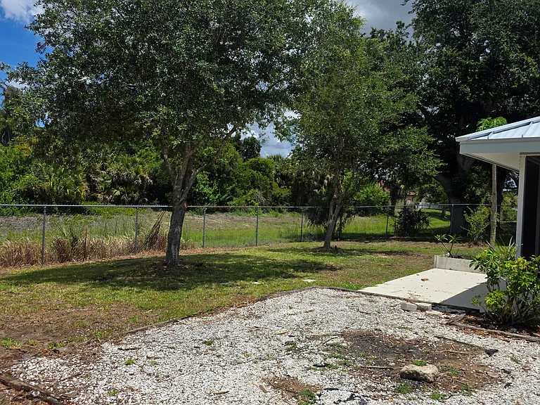 4470 Cazes Ave — Photo 15
