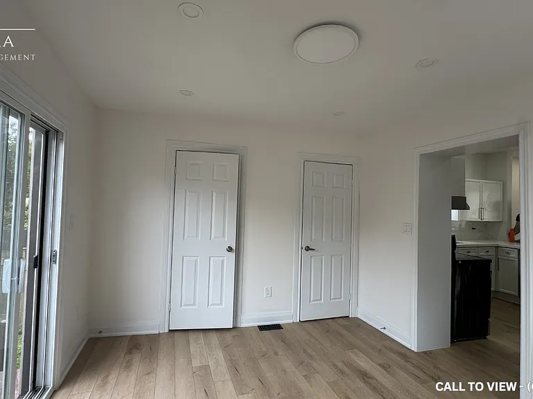 126 Evans St — Photo 5