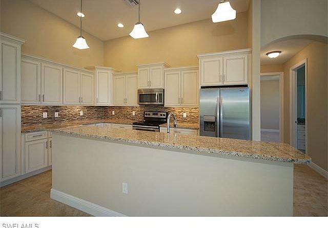 1st image of 4407 SW 19th Ave