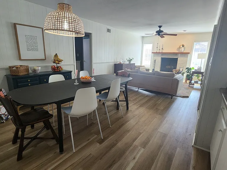 7809 N 32nd Dr — Photo 1
