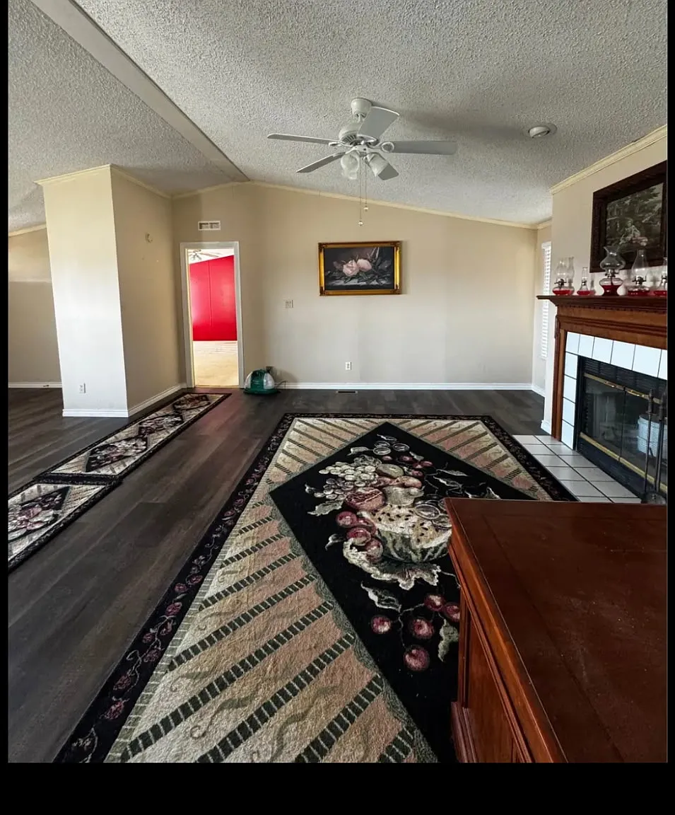 3 bed, 2100 sqft, $1,400 — Photo 4