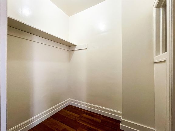 4th image of 2601 14th Ave #17
