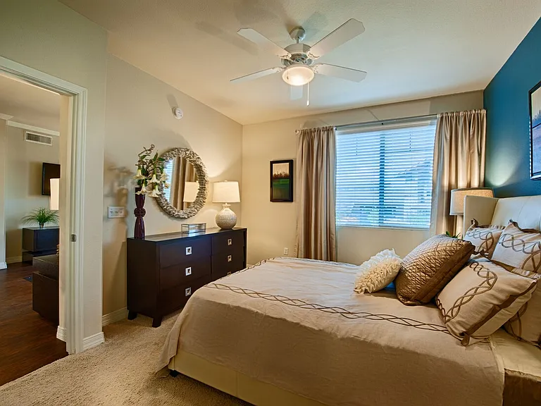One North Scottsdale Apartments — Photo 7