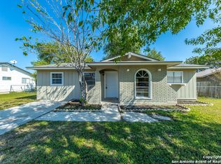 3610 Autumn Ln, Kirby, TX 78219