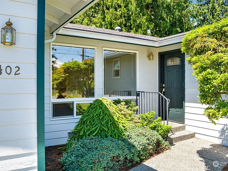 6402 Cypress St — Photo 3