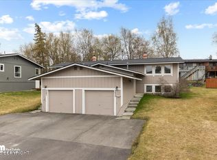 4655 Edinburgh Dr, Anchorage, AK 99502
