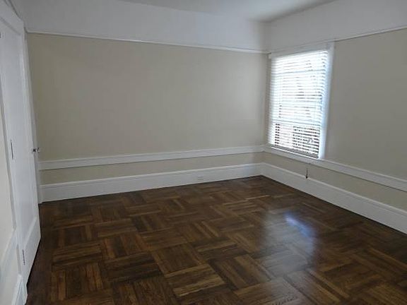 2nd image of 825 Jones St #10