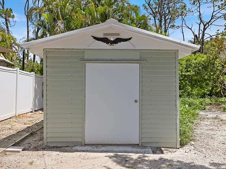 202 Pine Rd — Photo 16