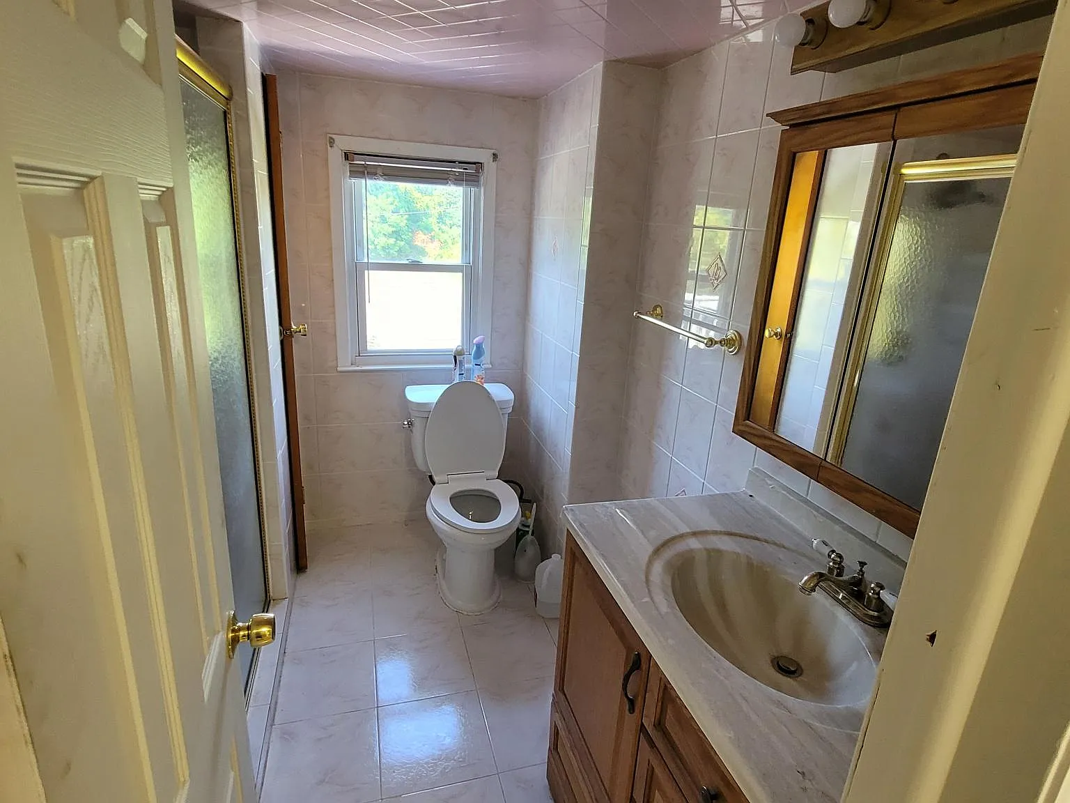 6 bed, 1796 sqft, $3,900 — Photo 4