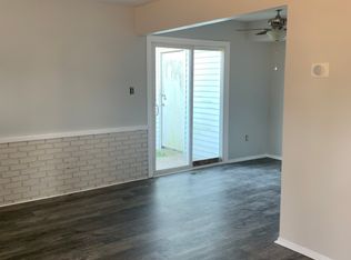 8 Lehigh Ct, Sicklerville, NJ 08081