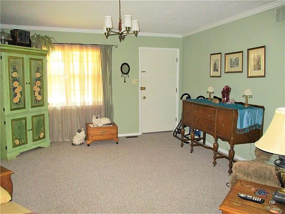 2nd image of 416 Daytona St
