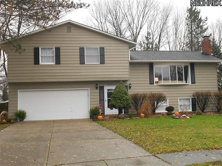 1st image of 7585 Bishop Ct