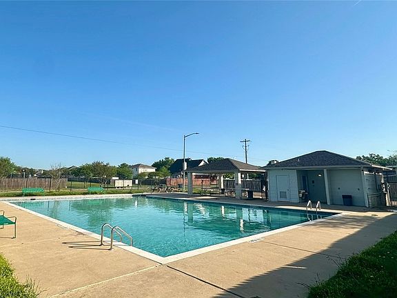 2nd image of 5266 Sagewood Dr