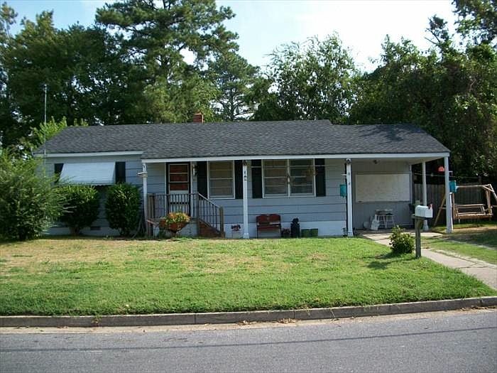 1st image of 21 Eastmoreland Dr
