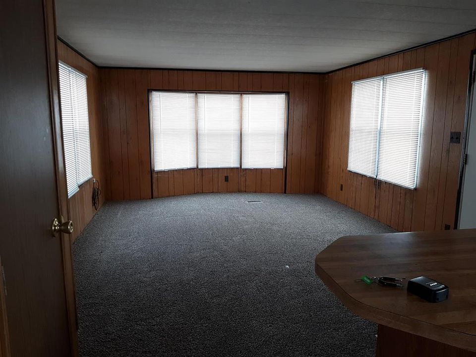 1st image of 760 N Eve Dr #760