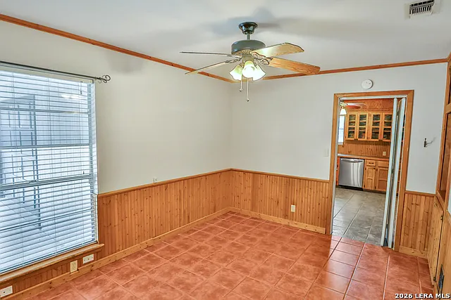 3 bed, 2.0 bath, 1662 sqft, $1,780 — Photo 3