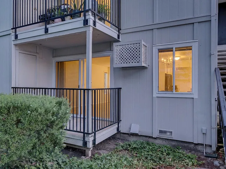 1598 Sunnyvale Ave #11 — Photo 3