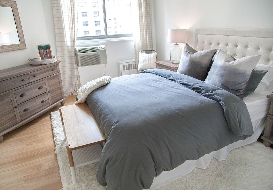 1st image of 520 2nd Ave APT 20D