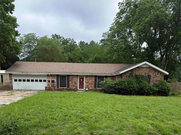 412 Calvert Rd, Forrest City, AR 72335