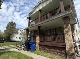3783 E 144th St, Cleveland, OH
