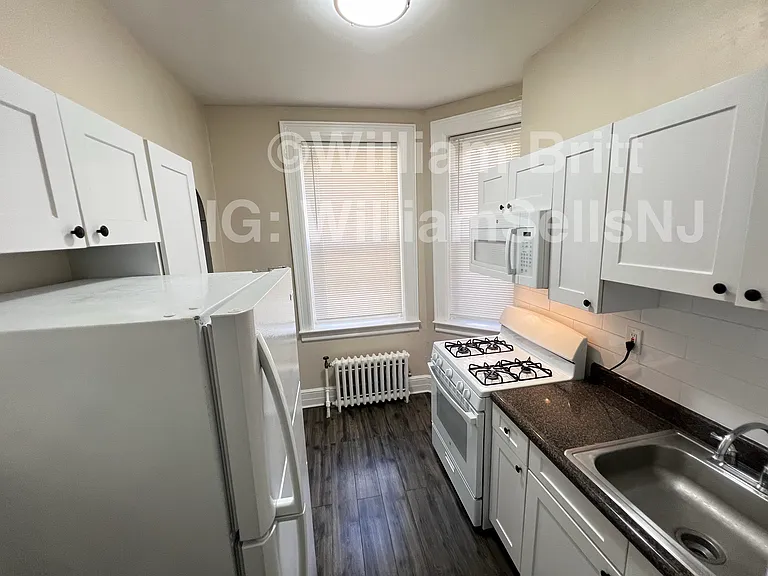 264 Palisade Ave #2A — Photo 1