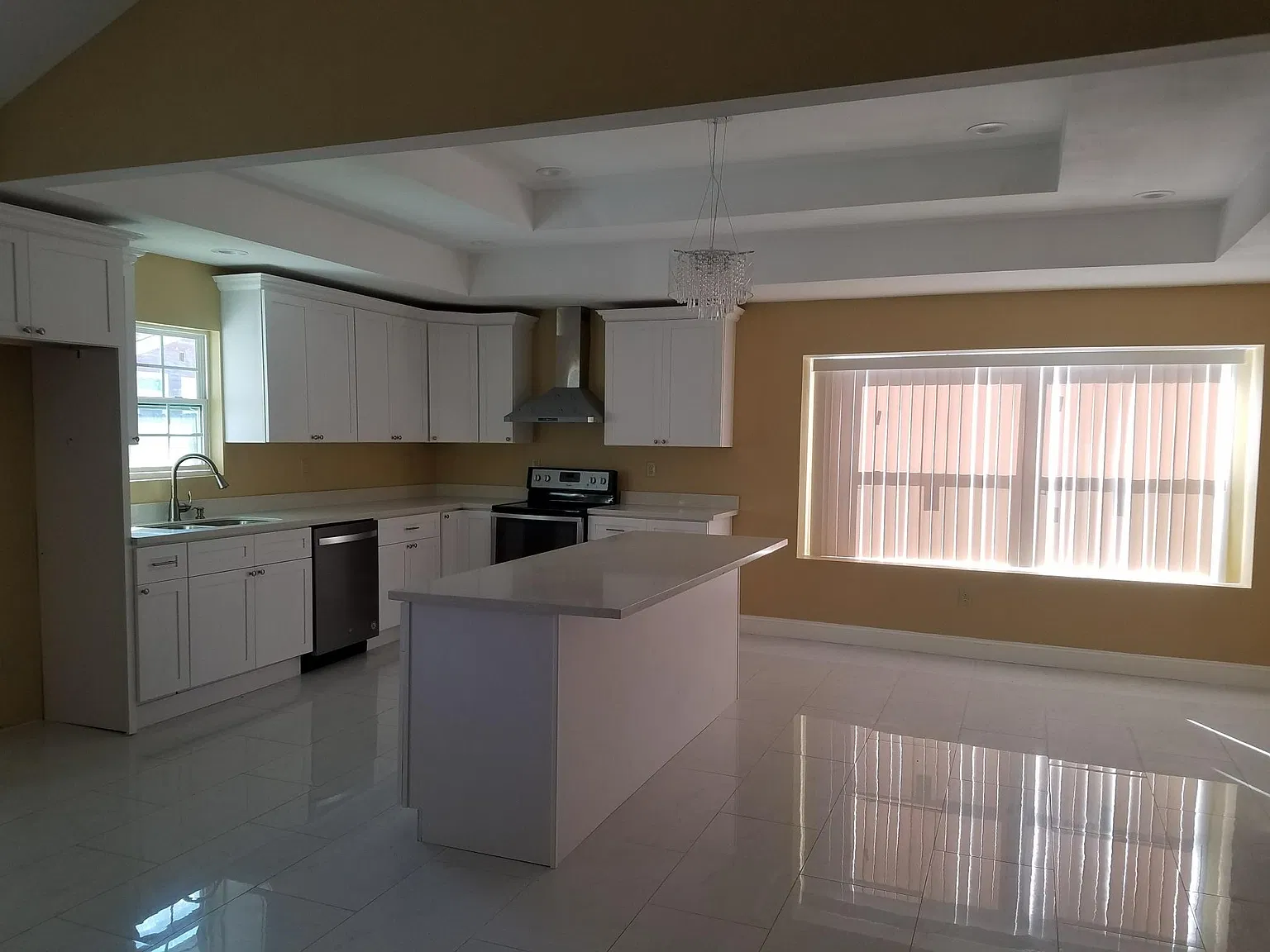 3 bed, 1505 sqft, $2,100 — Photo 2