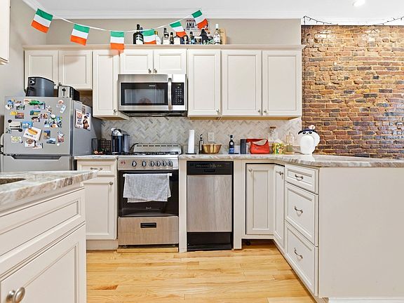 3rd image of 60 N Margin St