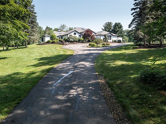 2nd image of 1655 Forest Dr