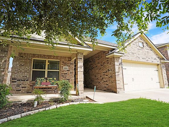 2nd image of 2524 Warkworth Ln