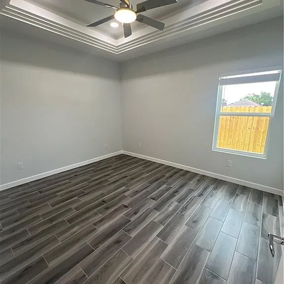 1909 Elsham Ave #2 — Photo 5