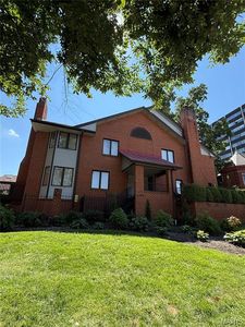 4464 Lindell Blvd APT 10, Saint Louis, MO, 63108