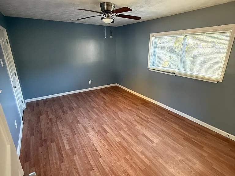 293 W Waldorf Ave — Photo 12