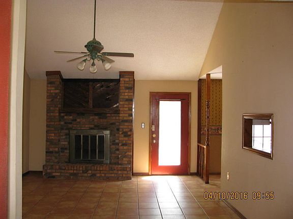 4th image of 3010 Bob White Dr