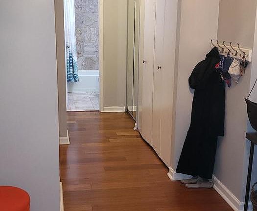 3rd image of 7141 N Kedzie Ave APT 1410