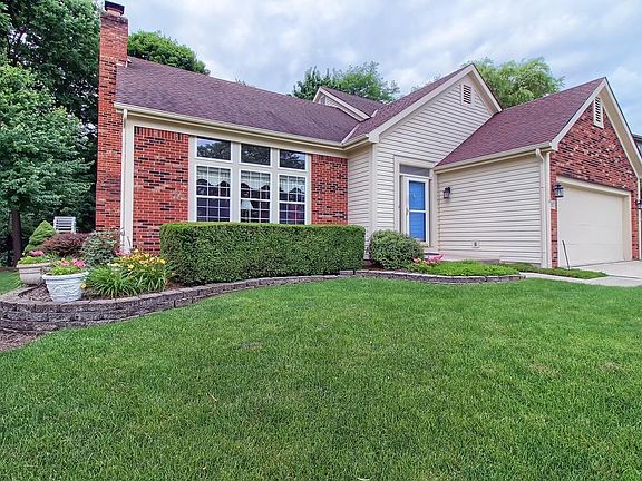 3rd image of 7815 Oakland Hills Ct