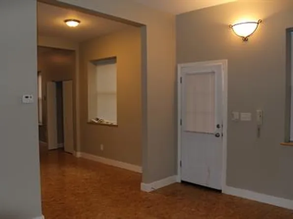 855 Goodfellow Blvd, Saint Louis, MO