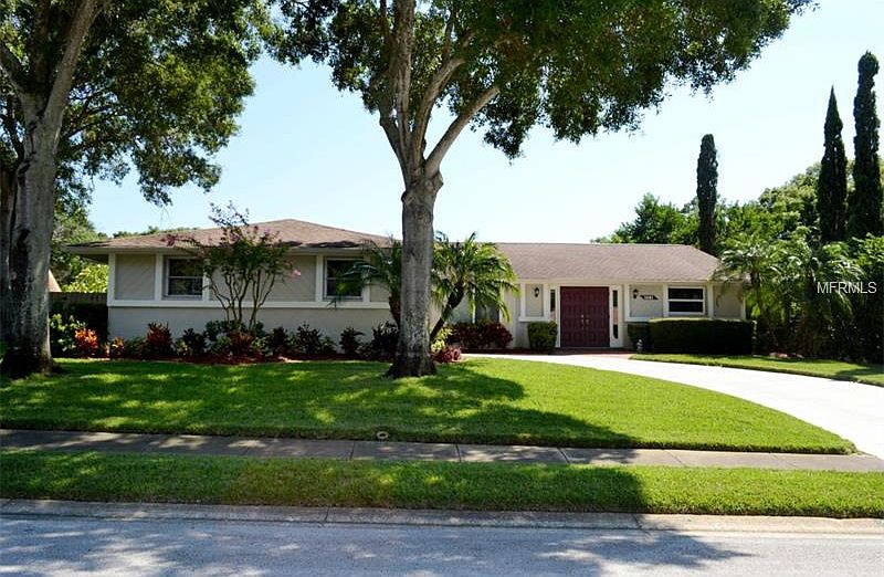 1st image of 1081 Persimmon Dr