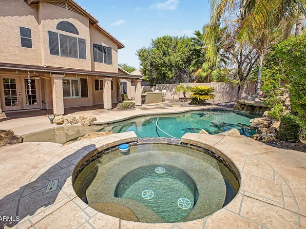 5615 W TONOPAH Drive, Glendale, AZ 85308