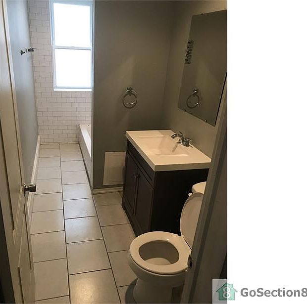 2nd image of 6427 S Drexel Ave #2S