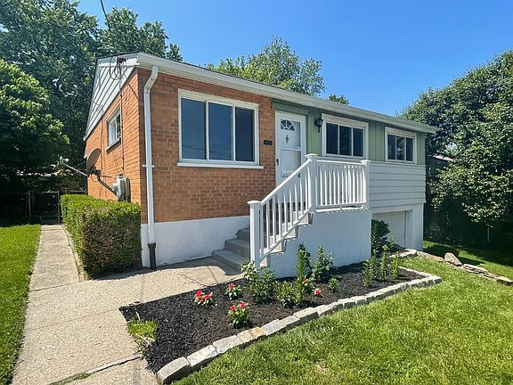 4th image of 2167 Faywood Ave