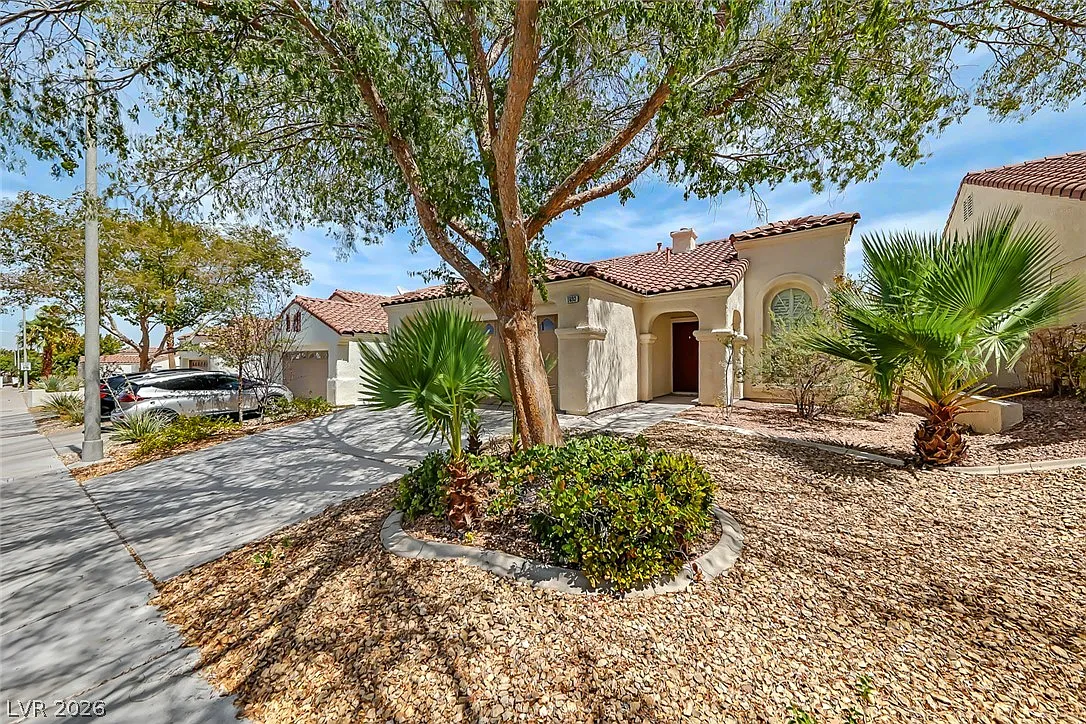 2 bed, 2.0 bath, 1142 sqft, $1,950 — Photo 1