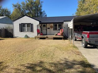 1310 S Fordham St, Perryton, TX 79070