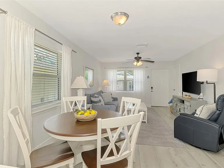 1137 N Moonmist Ct #L-7 — Photo 7