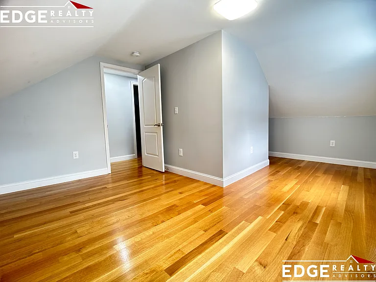 171A Lexington St — Photo 12