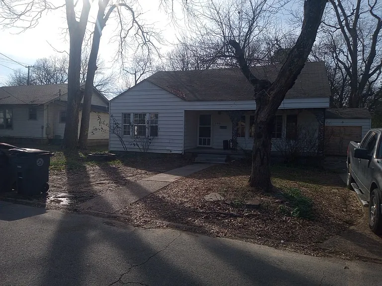 505 N Fir St — Photo 5