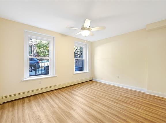 5th image of 1026 Bloomfield St APT 1